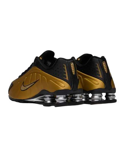 NIKE SHOX R4