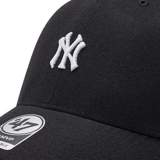 BASE RUNNER NEW YORK YANKEES