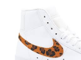 NIKE W BLAZER MID '77 SE