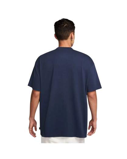 NIKE U NSW TEE M90 SNKR PTCH PKT