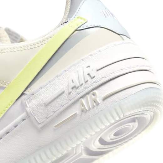 NIKE FB7582-100