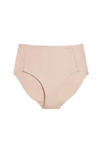 YSABEL MORA MUTANDINA DI CONTROLLO MODELLANTE NUDE