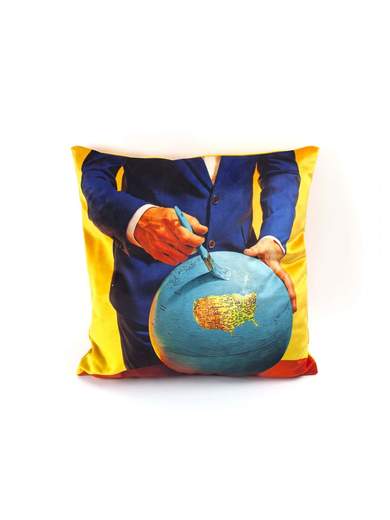 SELETTI CUSCINO TOILETPAPER  GLOBE 02316                    