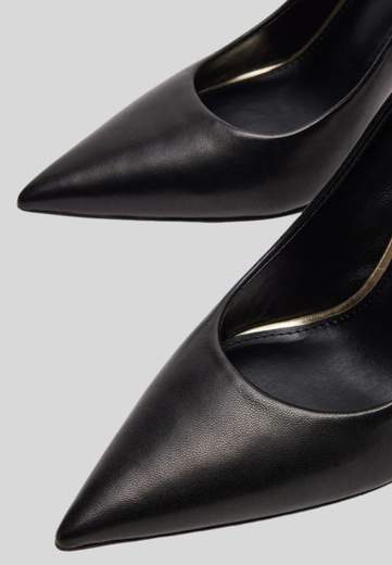 STEVE MADDEN Thrive