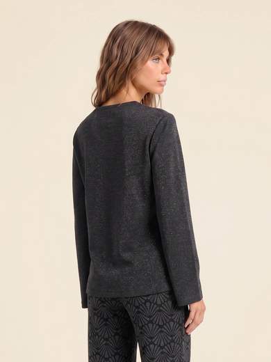 NIU' AW26515J204
