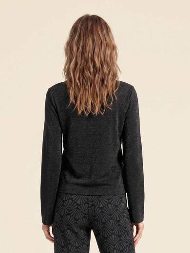 NIU' AW26515J204