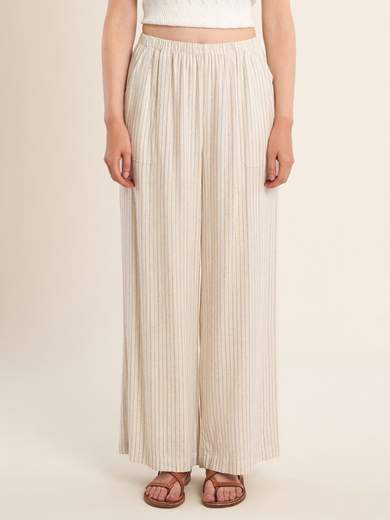 MOLLY BRACKEN G961EE