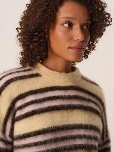 DES PETITS HAUTS CONRAD-AI26