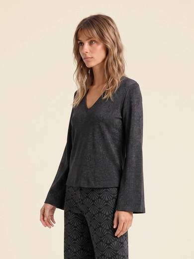 NIU' AW26515J204