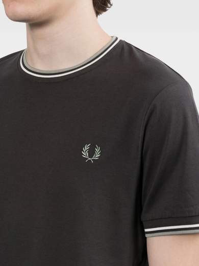 FRED PERRY M1588