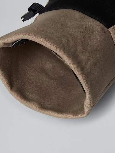 THE NORTH FACE NF0A4SHA