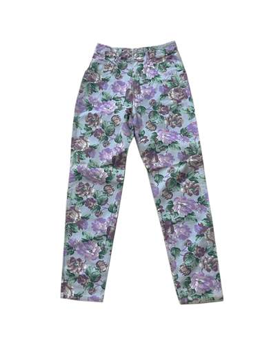 UNIFORM SENSATION FLOWERS