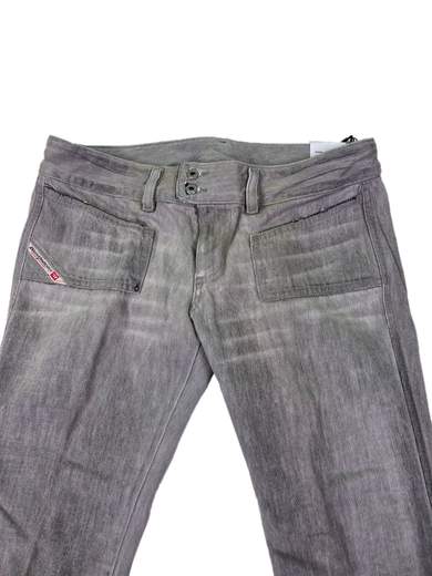 DIESEL Hush Jeans a zampa