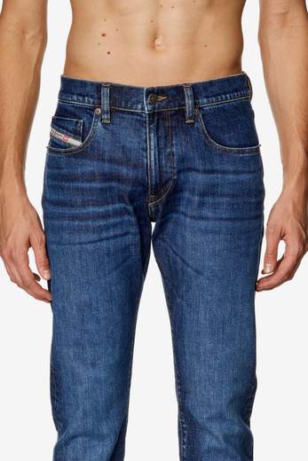 DIESEL A03558 D-Strunkt Jeans
