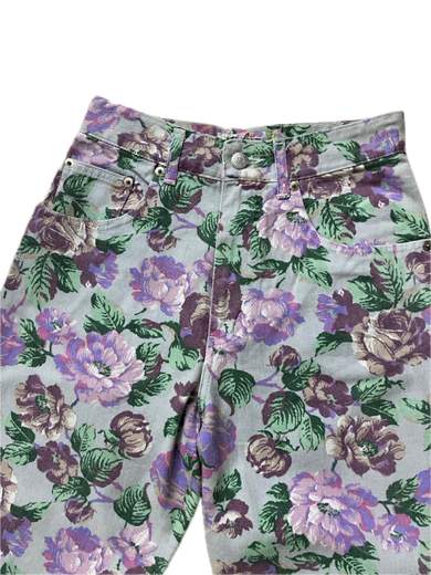 UNIFORM SENSATION FLOWERS