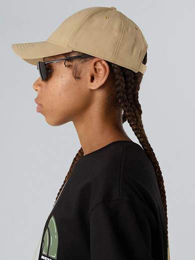 THE NORTH FACE NF0A4VSV
