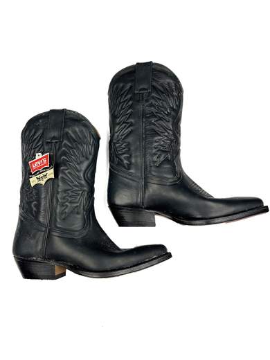 LEVI’S B-3-0082F2 Black Leather Boots