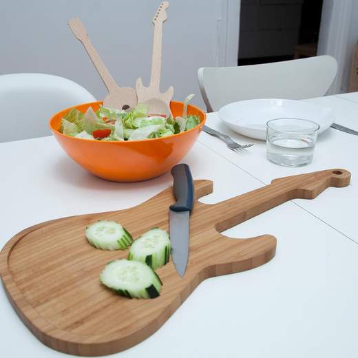 KIKKERLAND CUTTING BOARD BAMBOO GUITAR
