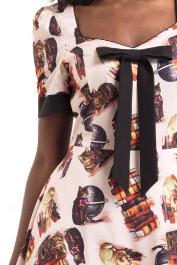 VOODOO VIXEN Vestito con gatti e libri