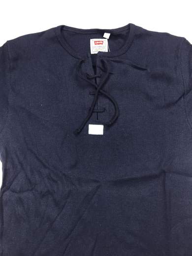 LEVI’S Laced Grand Dad Tee