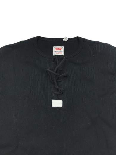 LEVI’S Laced Grand Dad Tee