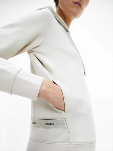 CALVIN KLEIN 3154