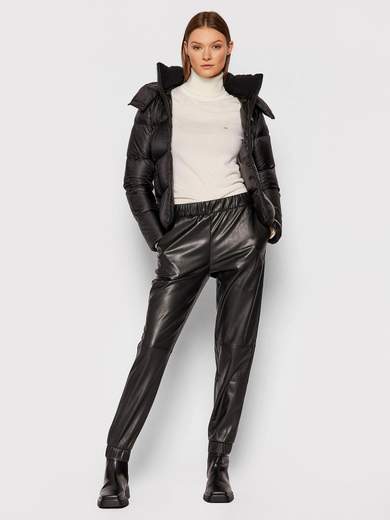 CALVIN KLEIN 3202