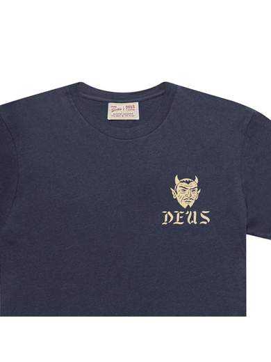 DEUS EX MACHINA DETEE0323