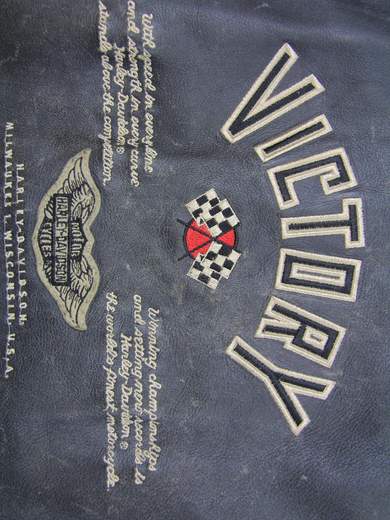 HARLEY DAVIDSON Victory Bomber in pelle