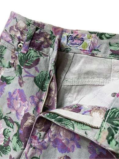 UNIFORM SENSATION FLOWERS