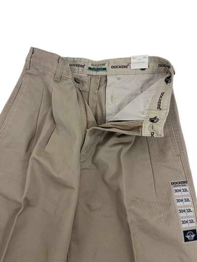 DOCKERS 20529.05.12 D5 Regular Double Pleat Khakis Pants