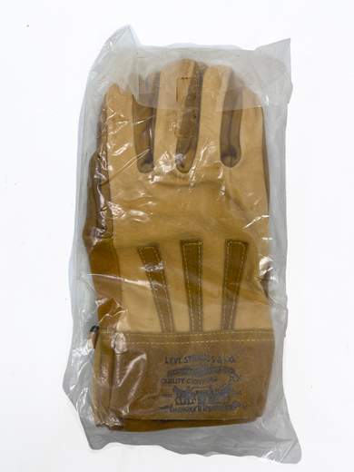 LEVI’S YELLOW GLOVES