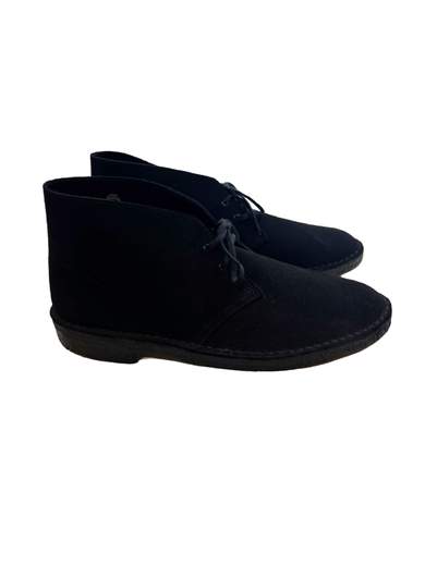 CLARKS DESERT BOOTS