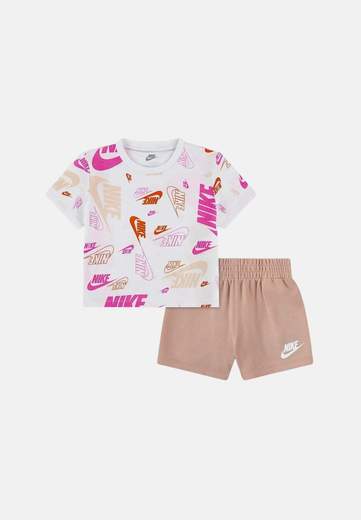 Nike T-shirt E Pantaloncini 66n043