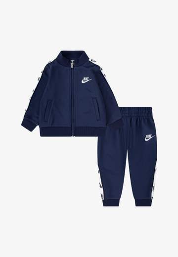 Nike Tuta Sportiva 66m452.