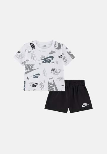 Nike T-shirt E Pantaloncini 66n043