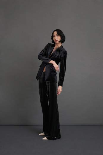 SO ALLURE 66052