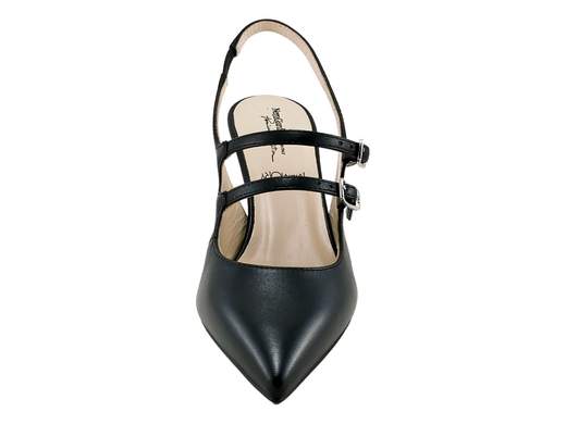 Elegante scarpa slingback NeroGiardini in pelle nera con tacco a rocchetto da 7 cm, punta affusolata e triplo cinturino di sicurezza, ideale per cerimonie e gala.