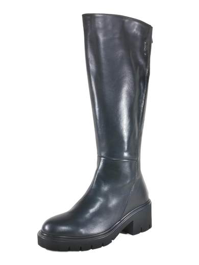 Stivali donna NeroGiardini in pelle nera con tacco comodo e fondo carrarmato leggero. Eleganti, grintosi e super pratici. Made in Italy.<br /><br />Se cerchi uno stivale che non ti tradisca mai, e magari ti faccia anche un po’ sentire protagonista, questi NeroGiardini in pelle nera fanno proprio al caso tuo. Morbidissimi al tatto e comodissimi ai piedi, sono Made in Italy come garanzia d’affidabilità.<br /><br />All’interno trovi una fodera in pelle che ti coccola durante tutta la giornata. E il sottopiede? Un plantare memory estraibile che si adatta a te come se ti conoscesse da sempre.<br /><br />Il fondo carrarmato ultraleggero ti permette di affrontare pioggia, vento, sampietrini e qualsiasi altra insidia urbana. Il tacco a blocco da 5 cm mantiene l’equilibrio perfetto tra slancio ed equilibrio.<br /><br />La zip posteriore dona quel look pulito tipico dello stivale a tubo… ma senza farti sudare sette camicie per infilarlo. Grintosi ma eleganti, comodi ma raffinati: lo stivale ideale per passare dall’ufficio alla serata fuori senza cambiare passo e senza perdere stile.<br /><br />Non aspettare: aggiungili al carrello e porta ai tuoi outfit un bel po’ di carattere Made in Italy.