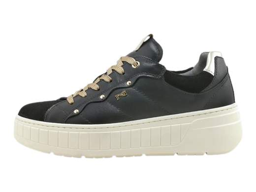 Scopri le Sneakers Donna NeroGiardini I411630D in pelle e camoscio con accessorio logato, comfort e stile Made in Italy. Acquista ora su Laporta Calzature!<br /><br />Le Sneakers Donna NeroGiardini I411630D, disponibili su Laporta Calzature, sono l’essenza di un’eleganza sportiva che si fa notare. <br />Realizzate in pelle e camoscio, con un accessorio logato sul lato esterno, aggiungono un tocco di grinta e classe al tuo look. <br />La fodera in morbida pelle e il sottopiede estraibile DryGo, capace di assorbire l’umidità, garantiscono freschezza e comfort per tutto il giorno. <br />E il fondo platform in gomma alto 5 cm? Ti dà quel piccolo slancio senza sacrificare la stabilità. Perfette per affrontare ogni momento della giornata con stile e personalità, dal caffè del mattino alla serata fuori. <br />Scegli un look deciso: acquista ora su Laporta Calzature e dai carattere ai tuoi passi!