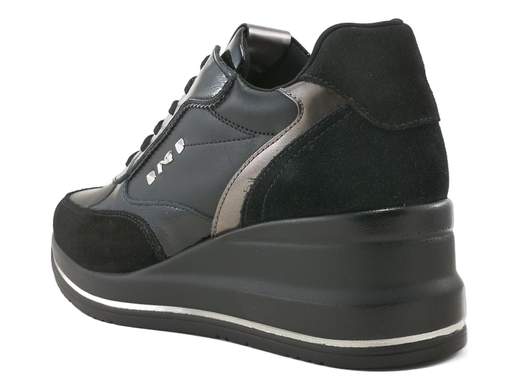 Sneakers Donna NEROGIARDINI: comfort con soletta DryGo e memory