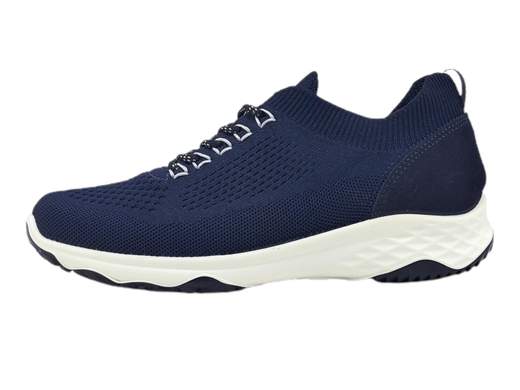 Eleva il tuo stile e il tuo comfort con la sneaker da uomo IGI&CO 3617500. Realizzata in tessuto e camoscio per una massima traspirabilità, questa sneaker offre una calzata perfetta con la chiusura a lacci. Il sottopiede in pelle imbottito con memory foam assicura un comfort straordinario. Con un fondo ginnico alto 4 cm, questa sneaker Made in Italy combina moda e comfort per un look straordinario.