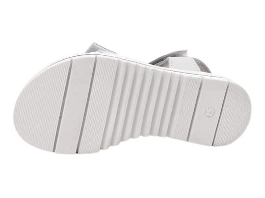 Sandalo Balducci GRIG1084: scintilla di stile per le piccole star!<br />Tomaia in pelle e strass regolabile, plantare imbottito e fondo platform in gomma.