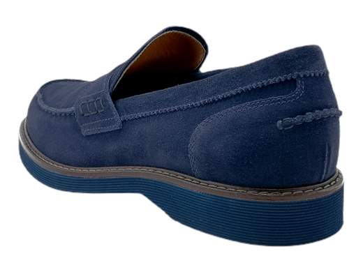 Mocassino NeroGiardini E400170U: comfort e stile unici per un look sofisticato!<br />Pelle scamosciata, fodera pelle, sottopiede DryGo estraibile, suola in gomma.