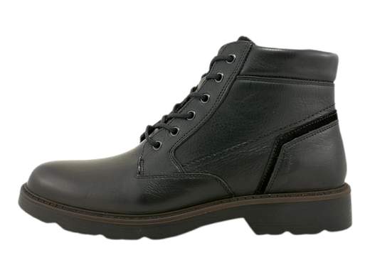 Polacchine uomo IGI&CO in pelle con fodera simil tweed e doppia chiusura. Comode, leggere e ammortizzanti. Scopri su Laporta Calzature! Made in Italy. <br /><br />Le polacchine IGI&CO 6610200 Celson sono la scelta perfetta per un uomo che cerca stile e funzionalità. <br />Realizzate con tomaia in pelle e una raffinata fodera in tessuto simil tweed, offrono un tocco di originalità al tuo guardaroba. <br />Il sottopiede imbottito estraibile garantisce traspirabilità e igiene, mentre la doppia chiusura con lacci e zip laterale aggiunge praticità alla calzata. <br />La suola in poliuretano, leggera e ammortizzante, assicura comfort in ogni momento della giornata. <br />Ideali per un look sportivo ma elegante, queste polacchine sono perfette dal lavoro al tempo libero. <br />Scoprile su Laporta Calzature e porta ai tuoi piedi lo stile Made in Italy!