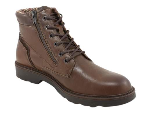 Polacchine uomo IGI&CO in pelle con fodera simil tweed e doppia chiusura. Comode, leggere e ammortizzanti. Scopri su Laporta Calzature! Made in Italy. <br /><br />Le polacchine IGI&CO 6610211 sono la scelta perfetta per un uomo che cerca stile e funzionalità. <br />Realizzate con tomaia in pelle e una raffinata fodera in tessuto simil tweed, offrono un tocco di originalità al tuo guardaroba. <br />Il sottopiede imbottito estraibile garantisce traspirabilità e igiene, mentre la doppia chiusura con lacci e zip laterale aggiunge praticità alla calzata. <br />La suola in poliuretano, leggera e ammortizzante, assicura comfort in ogni momento della giornata. <br />Ideali per un look sportivo ma elegante, queste polacchine sono perfette dal lavoro al tempo libero. <br />Scoprile su Laporta Calzature e porta ai tuoi piedi lo stile Made in Italy!