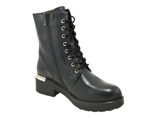 Esplora lo stile audace degli anfibi da donna NeroGiardini I308953D. Questi anfibi sono l'emblema dell'eleganza ribelle, con pelle di alta qualità abbellita da borchie dorate e accessori distintivi. La combinazione di ampia allacciatura e zip laterale offre un look sofisticato e pratico. Con il plantare imbottito in morbida pelle, potrai affrontare la giornata con il massimo comfort. La suola in gomma carrarmato, con il suo tacco a blocco di 4 cm, conferisce una presenza decisa e offre un'aderenza eccezionale su varie superfici. Afferra la grinta e l'artigianalità italiana con questi anfibi che uniscono stile e praticità.