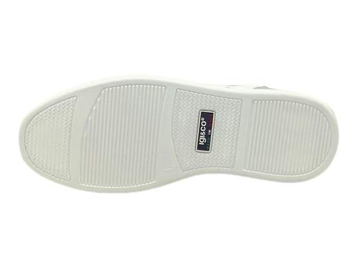 Eleva il tuo stile con le sneakers uomo Igi&Co Sten 3625600. Queste sneakers in pelle traforata bianca offrono un look fresco e traspirante, ideali per ogni occasione. La chiusura con lacci garantisce una vestibilità sicura. Il plantare estraibile imbottito in pelle ti regala un comfort eccezionale, mentre il fondo platform da 3,5 cm aggiunge un tocco di stile extra. Questo prodotto è realizzato con maestria in Italia. Scopri il perfetto connubio tra moda e comfort, acquista ora.