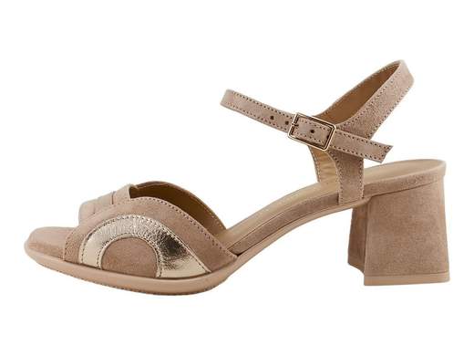 Sandalo elegante da donna in camoscio castoro Gianmarco Sorelli con tacco a blocco da 5 cm e inserto laminato rame per cerimonie e serate chic.