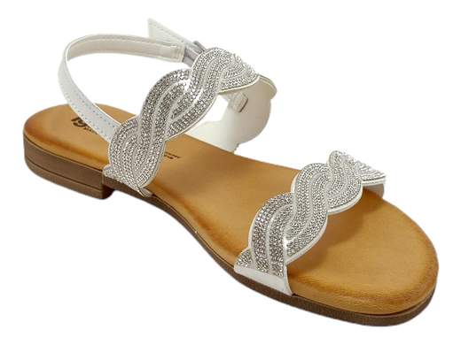 Scopri i Sandali Bassi Donna IGI&CO 5682544 Babila in pelle color latte con strass, comodi e chic, su Laporta Calzature. Acquista ora!<br /><br />I Sandali Bassi Donna IGI&CO 5682544 Babila, disponibili su Laporta Calzature, combinano eleganza e comfort in un design raffinato. <br />Realizzati in pelle color latte tempestata di strass, questi sandali offrono un tocco di brillantezza e stile a qualsiasi outfit. <br />Il comodo cinturino con fibbia e inserto elastico non visibile garantisce una calzata perfetta, mentre il sottopiede imbottito in memory foam rivestito in pelle assicura una comodità eccezionale. <br />Con un tacco basso di 1,5 cm, questi sandali sono ideali per un look casual e chic, perfetti da abbinare a un abito leggero o a un paio di jeans. <br />Orgogliosamente Made in Italy, rappresentano la qualità e l’artigianalità italiane. <br />Aggiungi un tocco di eleganza al tuo stile, acquista ora su Laporta Calzature!